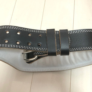 ★【売り切れ】ほぼ未使用★トレーニングベルト★トレーニングギア★ゴールドジム★の画像