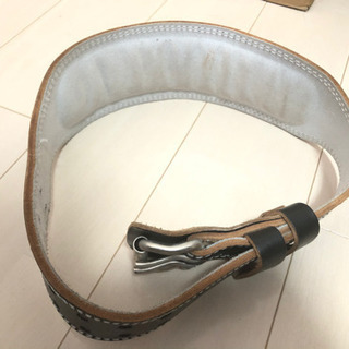 ★【売り切れ】ほぼ未使用★トレーニングベルト★トレーニングギア★ゴールドジム★の画像