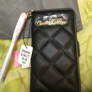 CECIL Mc BEEセシルのiPhoneケース500円