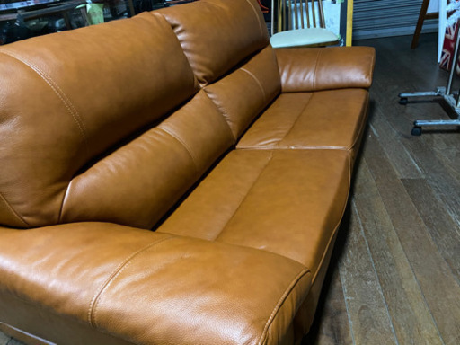 本革ソファー！通常16万円します！展示現品29800円で販売します?