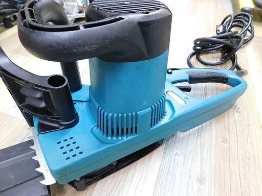 動作品 MAKITA マキタ 350mm 電気チェーンソー MUC351 チェンソー 切断