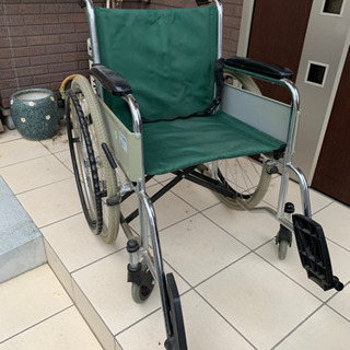 交渉中　中古品　車椅子　の画像