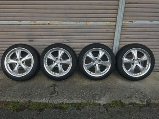 売約　17インチスタッドレスタイヤ