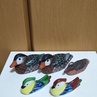 雑貨　木製の鴨、瀬戸物の鳥　の画像