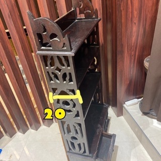 差し上げます。中古のバリ家具の木の本棚