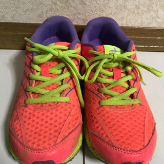 ランニング用シューズ24センチ