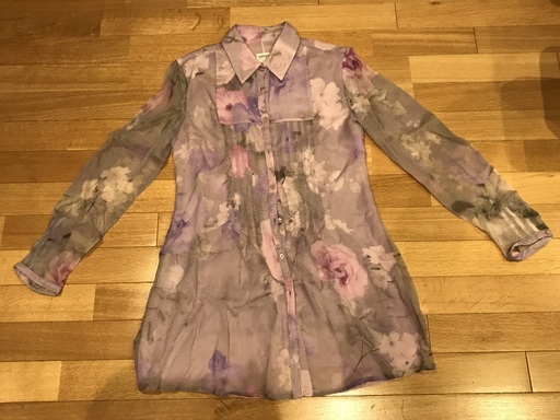 お値下げ！（19000円→15000円）アルマーニ　ARMANI　レディースブラウス　サイズ44　未使用品