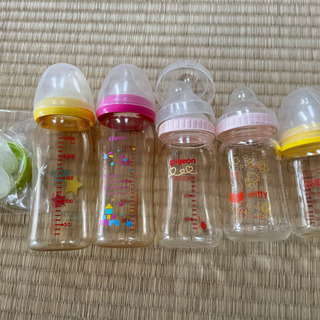 哺乳瓶　ガラス3本　プラスチック2本セット