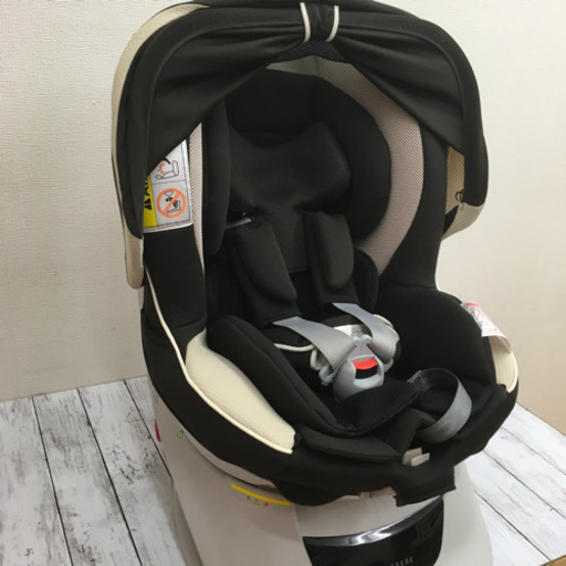 チャイルドシート カーメイト エールべべクルットNTプレミアム　2014年　回転式