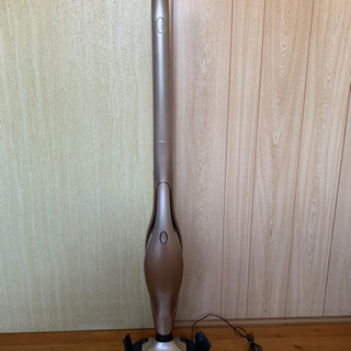 商談中充電式コードレス掃除機