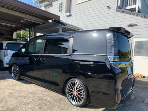 値下げ！フレーダーマウス　クエルボ　215/35R19