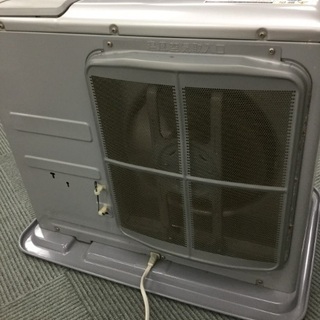  【12/10確約済み】【あったか〜い❗️】石油ファンヒーター SHARP シャープ OK-S58CR 2006年製の画像