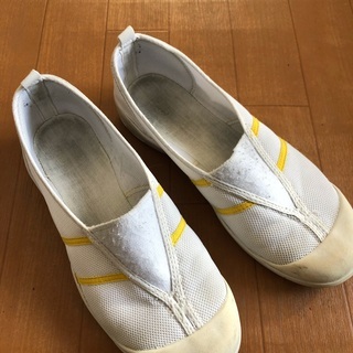 無料　子供用　サッカーシューズ　上履きの画像