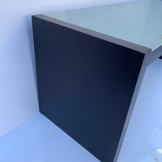シックなテレビ台　テレビボード　天板ガラス　キャビネット付きの画像