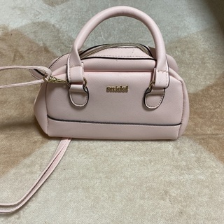 小さめのバック