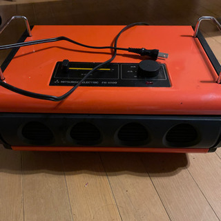 三菱　ファンヒーター　送風機付き　まだ決まってません。