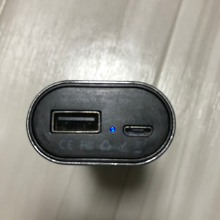 SAVFY 左右独立型イヤホン &モバイルバッテリーの画像