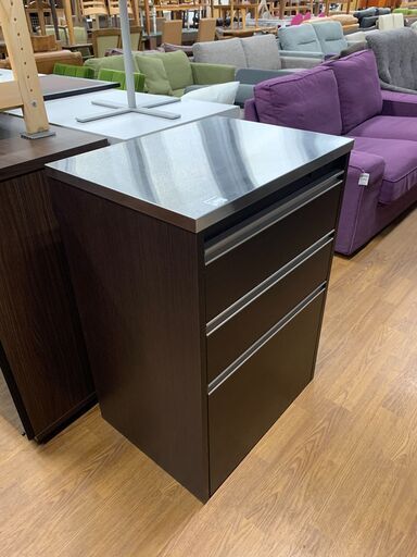 キッチンカウンター　ブラウン　スチール天板　売場展開中！！！