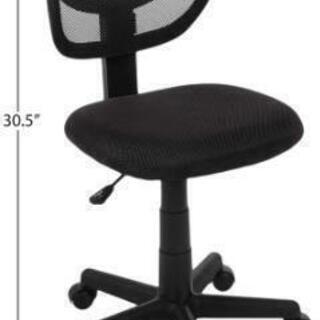 Amazonベーシックオフィスチェアの画像