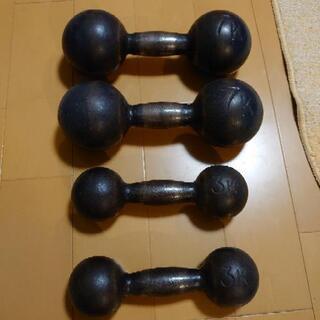 【取引中】鉄アレイ  7kg×2  3kg×2