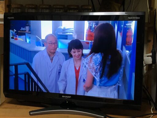テレビ32型_シャープAQUOS LC-32E7