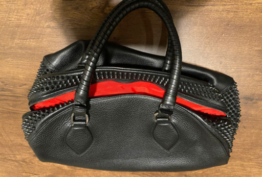 Christian Louboutinバック