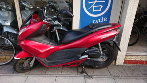 【サンタのような人気のPCX】年末年始SALE中につき値引交渉OK❗️税込14万円　完全整備済み