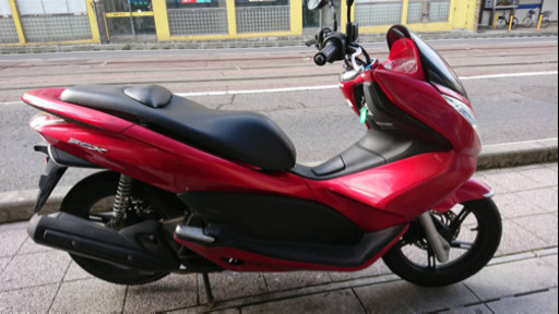 【サンタのような人気のPCX】年末年始SALE中につき値引交渉OK❗️税込14万円　完全整備済み