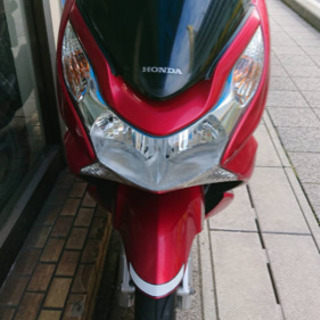 【サンタのような人気のPCX】年末年始SALE中につき値引交渉OK❗️税込14万円　完全整備済みの画像