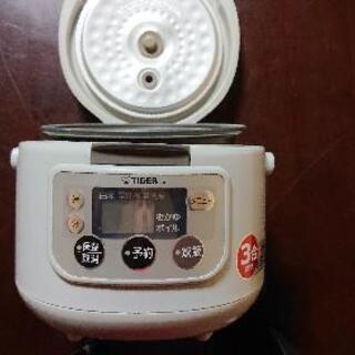 (取引中)TIGER 炊飯器 3号炊 JAU-A55の画像