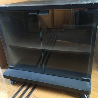 テレビ台差し上げます！