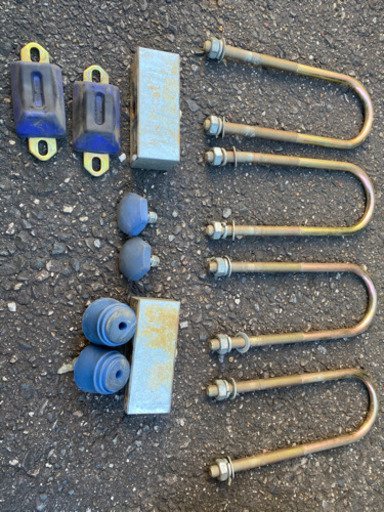 ハイエースレジアスエース3型後期車高ダウンブロック