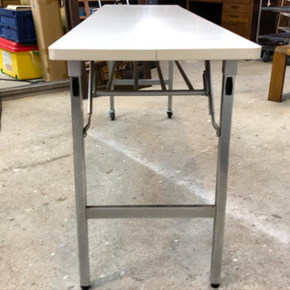 【幅180㎝】机　長机　会議用　キャスター付き　折り畳み式の画像