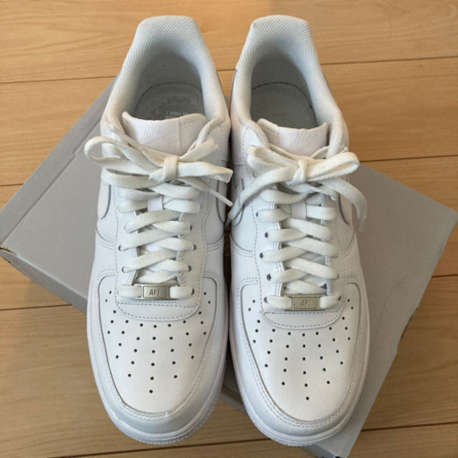 【ほぼ新品】NIKE AIR FORCE 1 LOW WHITE