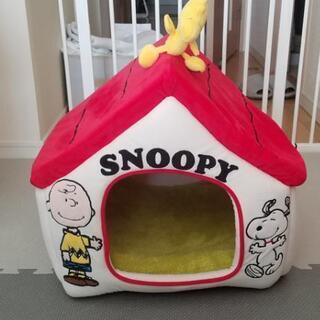 犬小屋　スヌーピー
