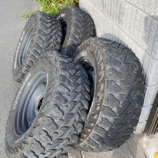 プラドFJクルーザージオランダー285/70R17  2017年製造