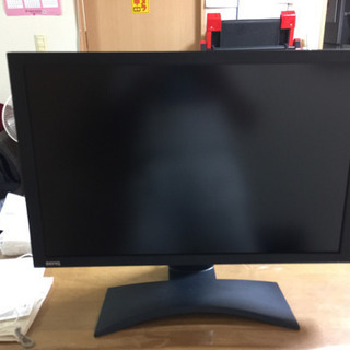 ① BenQ Q24W5 24インチ液晶ワイドモニター