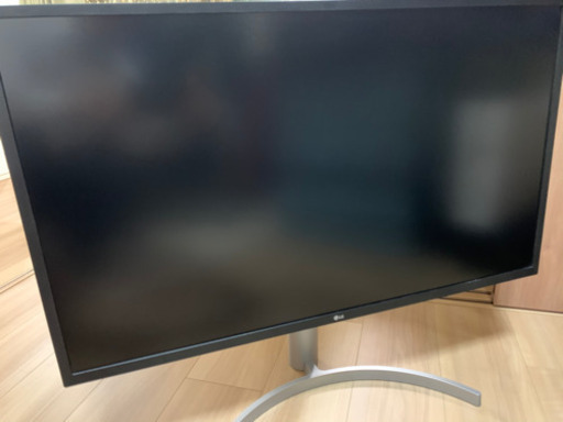 31.5インチLGディスプレイ 4K/60Hz対応