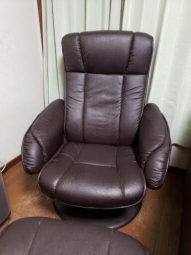 リクライニングチェア　ひとりがけ　ソファ　椅子　オットマン