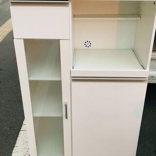 【リサイクルショップどりーむ荒田店】　5921　食器棚　レンジボード　ホワイト　状態良い　の画像