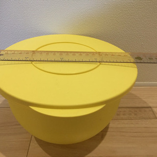 ［決まりました］タッパーウェア社の未使用タッパー2個セットの画像