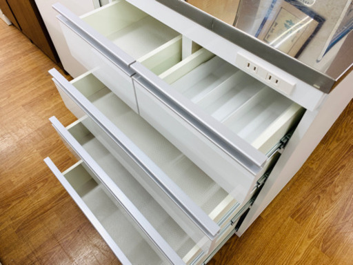 コンパクトで収納多数！ステントップのキッチンチェスト売ります！