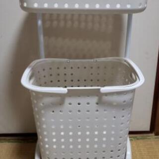 洗濯物入れ