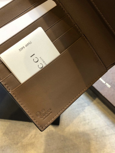 【早い者勝ち】【新品未使用】グッチ GUCCI 二つ折り財布