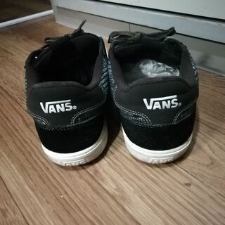 VANS　バンス　スニーカー 　ローカットスニーカー　ブラック　スエード　US8の画像