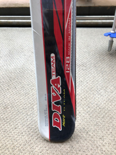 (最終値下げ　売れ残ったらヤフオクで)子供用スキー一式　HART