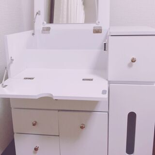 北欧風ドレッサー　鏡台の画像