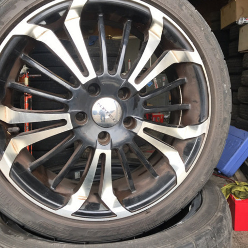 ボクシータイヤホイール18インチ