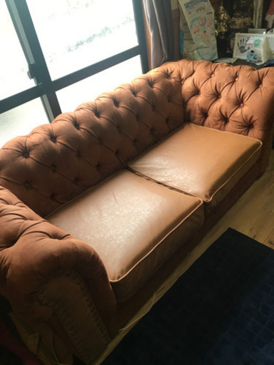 アンティック調オシャレなソファー