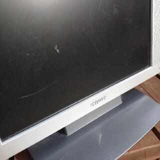2002年製造のAIWAテレビです。の画像